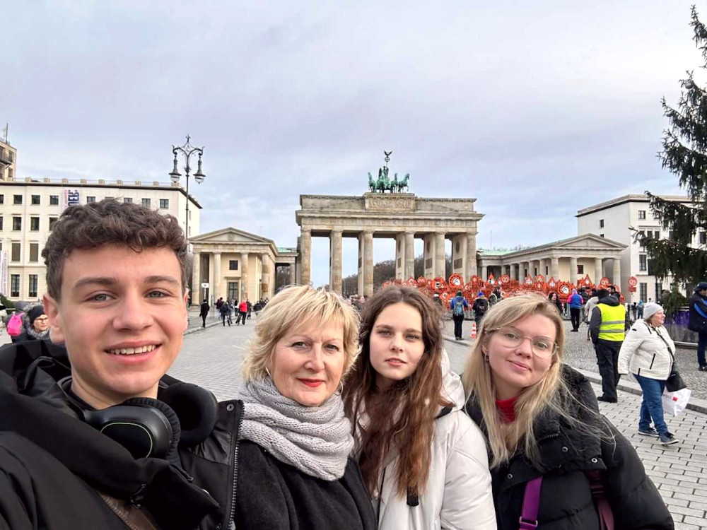 4285 image for slide