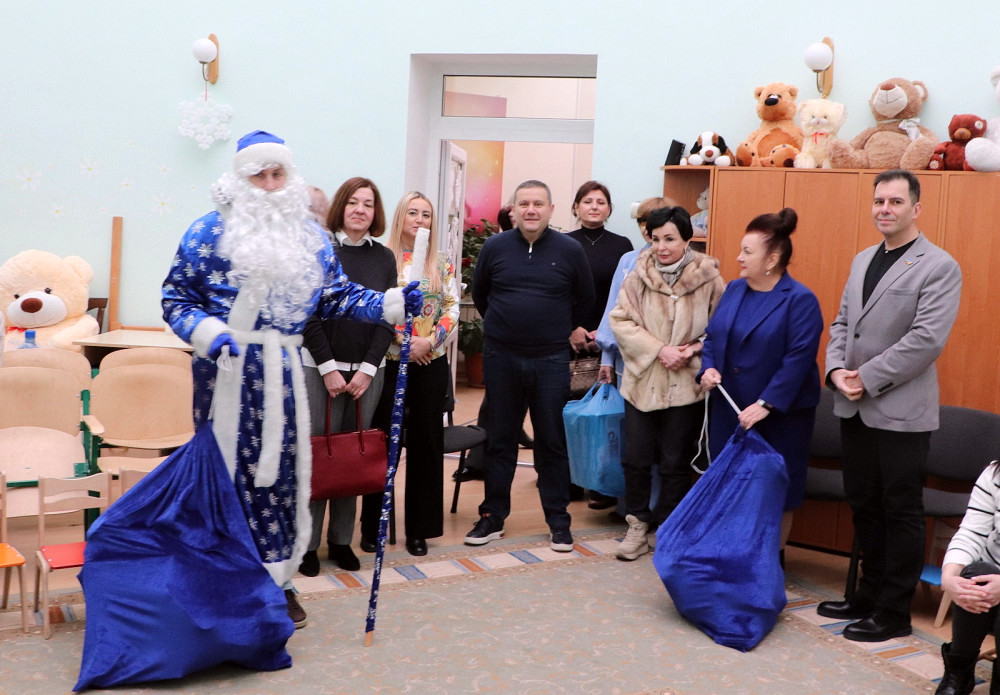 4435 image for slide