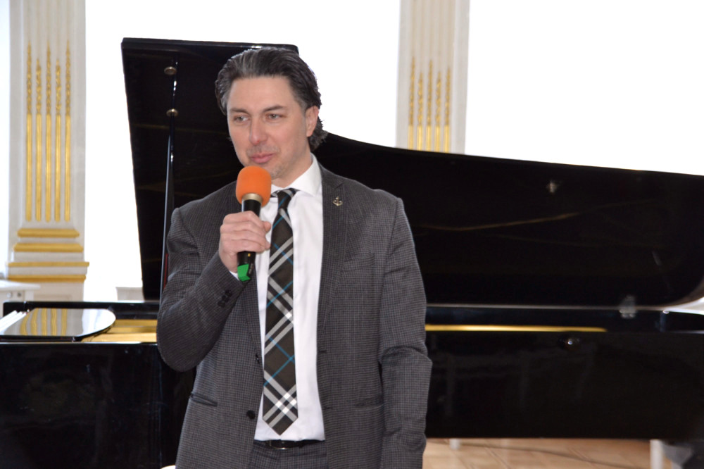 5608 image for slide