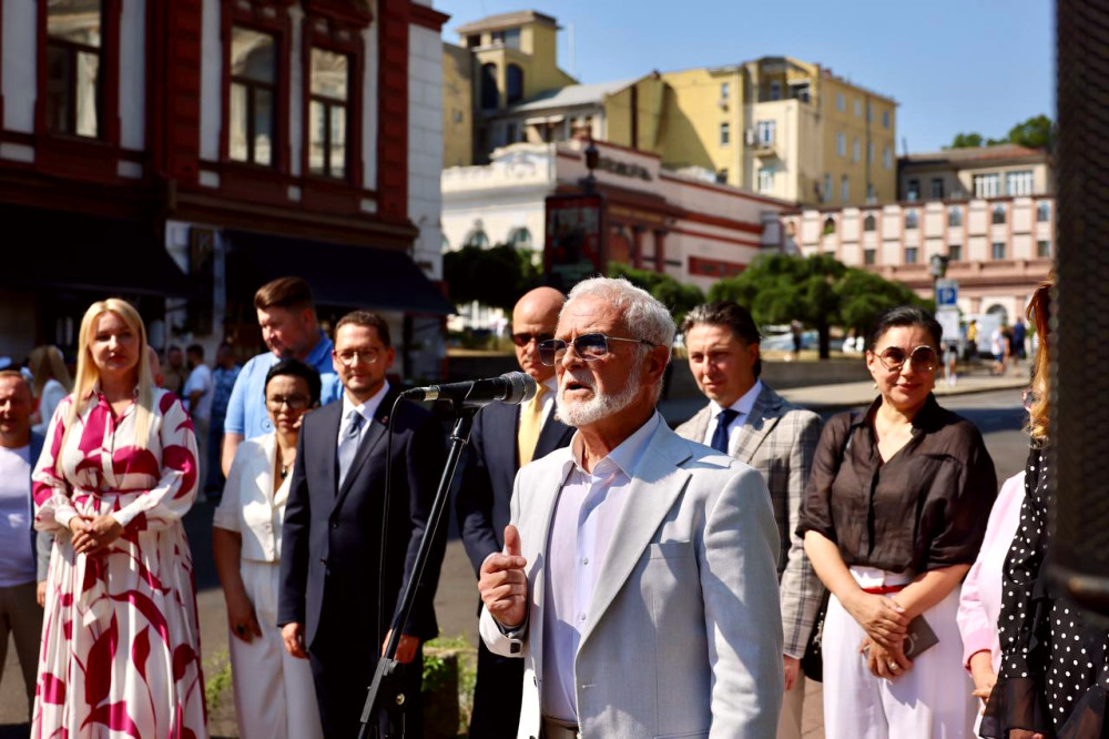 8448 image for slide